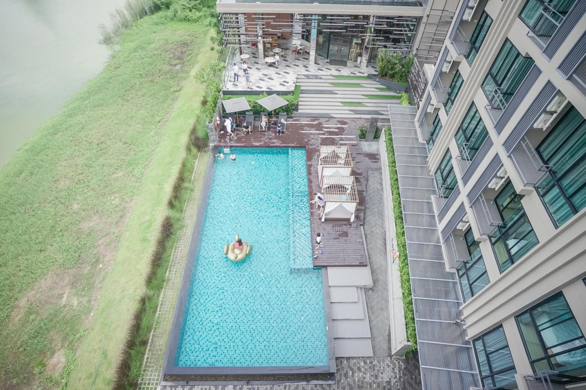Brique Hotel Chiangmai — Photos 3